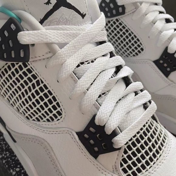 Jordan 4 Military black - Picture 2 of 7